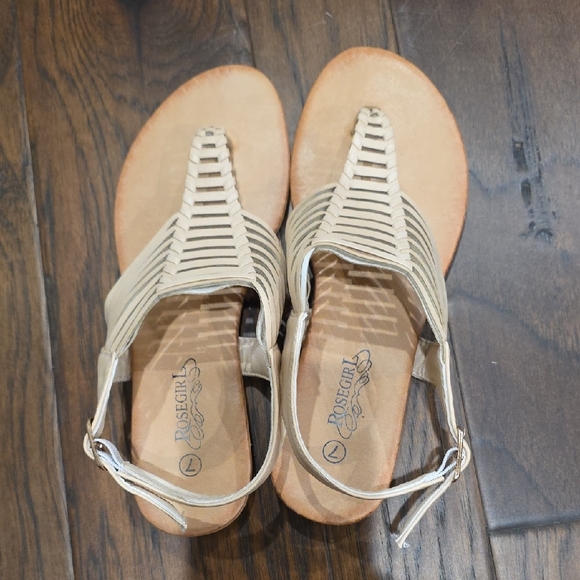 Elegant Cream Strappy Sandals - Picture 3 of 3